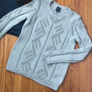 M GAP Sweater